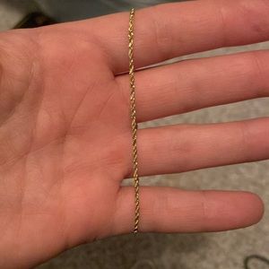 Simple gold bracelet